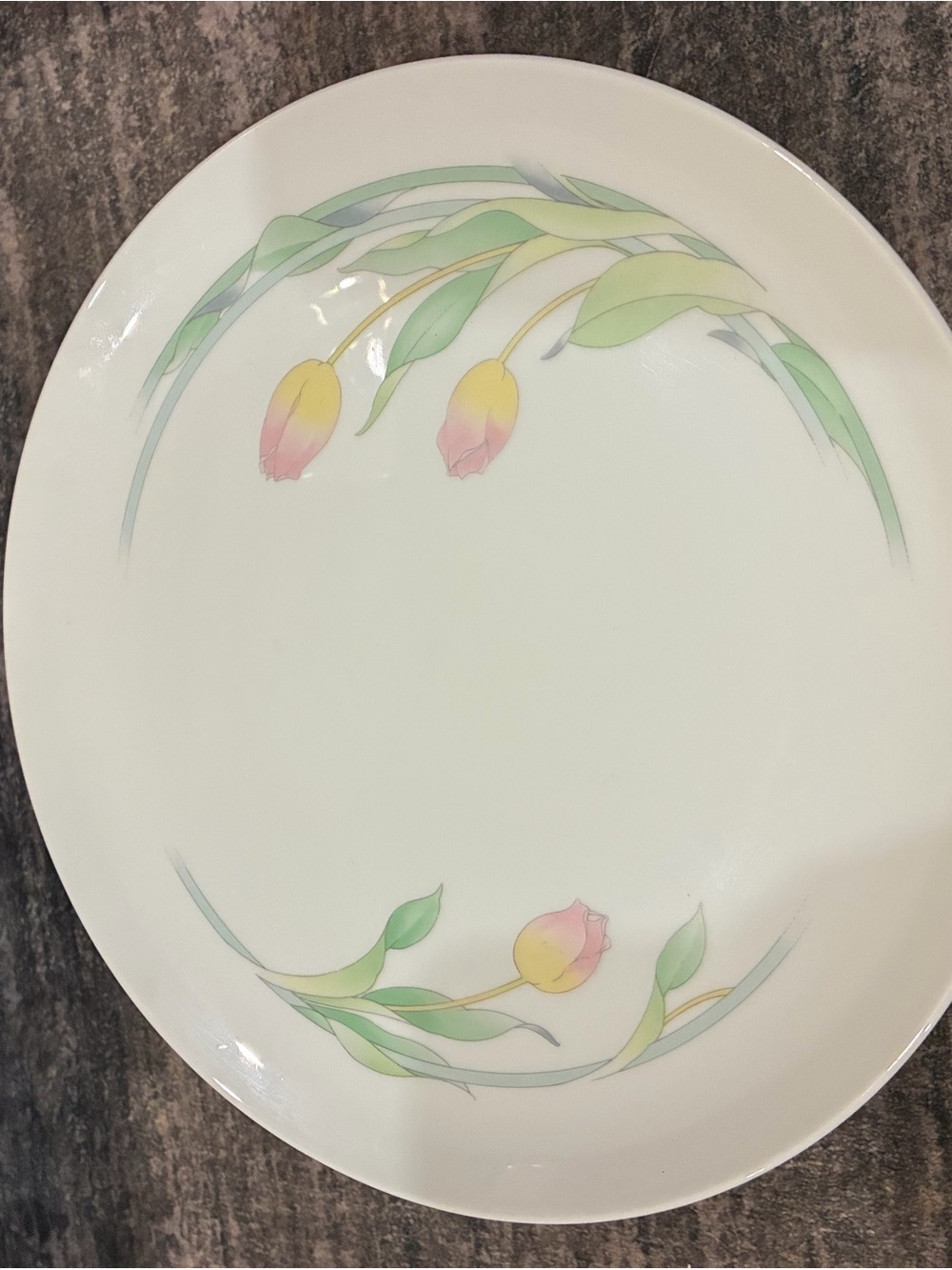 Ceramic Pedestal Cake Stand with Tulip Motif - White - Picture 5 of 5
